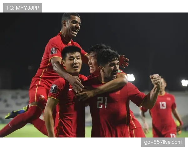 日本队弃用霍金森选择科克 归化球员调整影响内线对抗