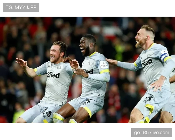 考文垂边后卫套边战术：米兰·范埃维克右路八次助攻分析